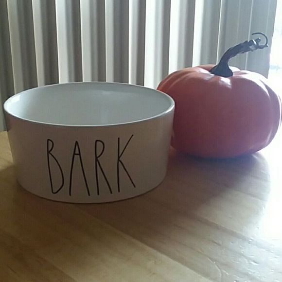 New Rae Dunn Bark Dog Dish - Picture 1 of 4